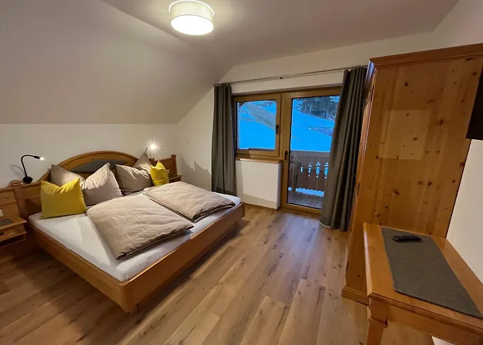 Haus Tennstein Apartman